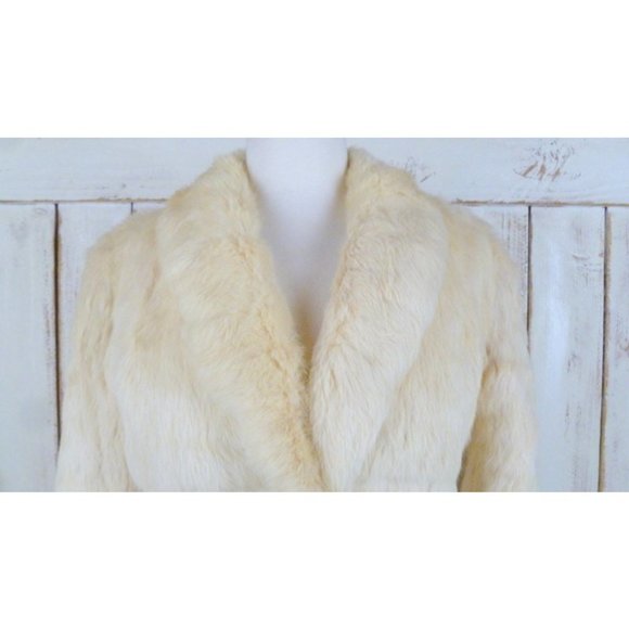 Vintage cropped rabbit fur jacket/off white/ivory/beige fur coat/bridal/wedding - Picture 3 of 4